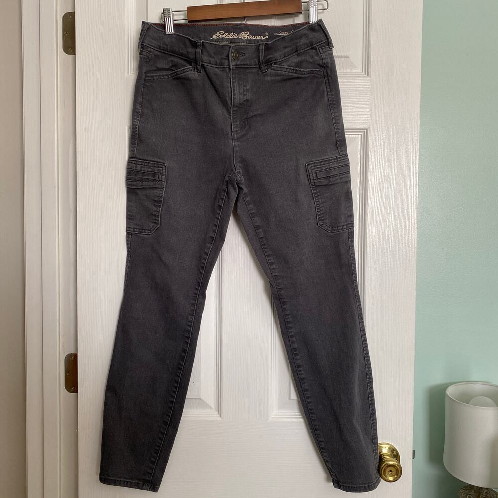 Eddie Bauer pants Womens size 10 slightly curvy fit, skinny leg, cargo pockets